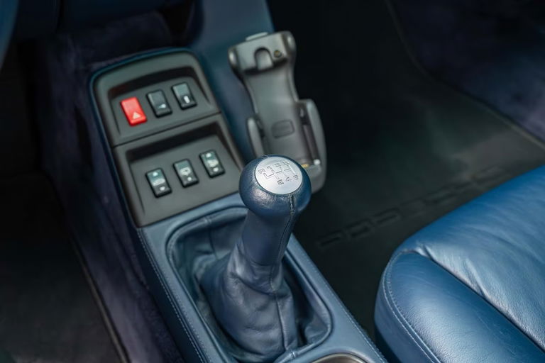 Porsche 993 Carrera 4S