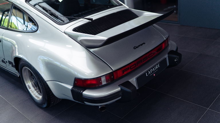 Porsche 911 Carrera (US)
