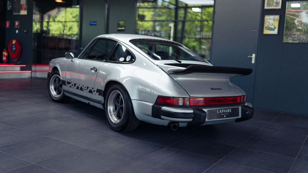 Porsche 911 Carrera (US)