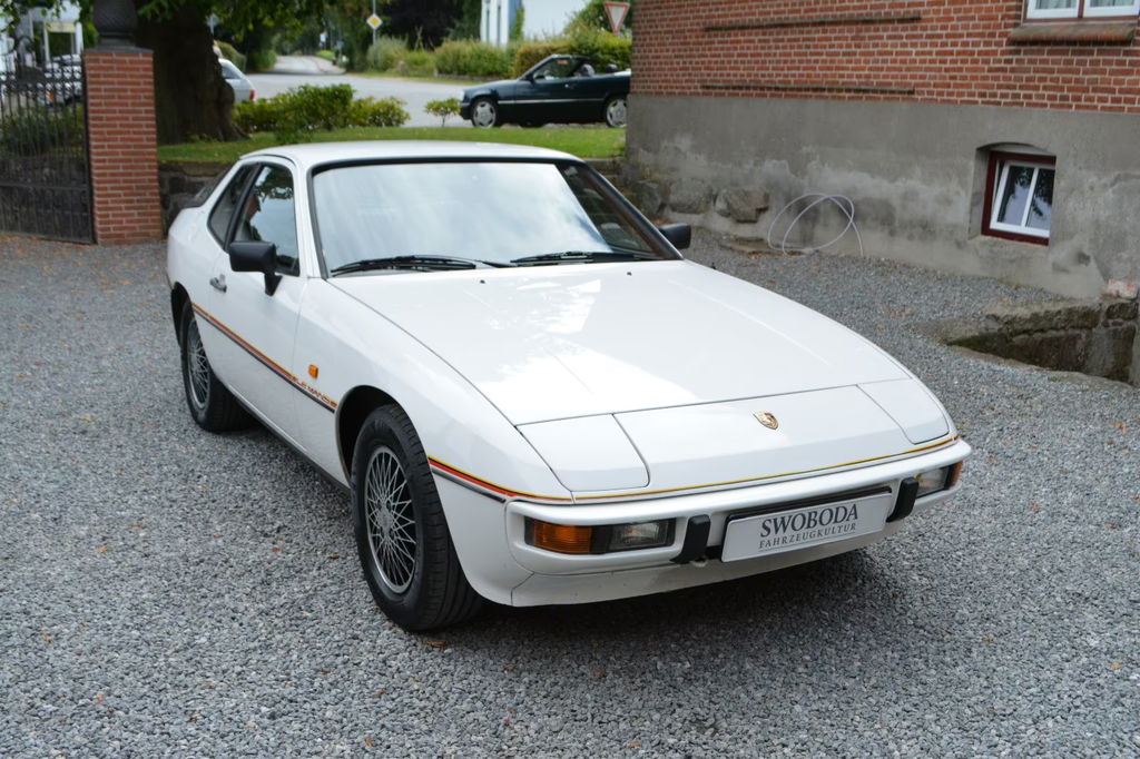 Porsche 924