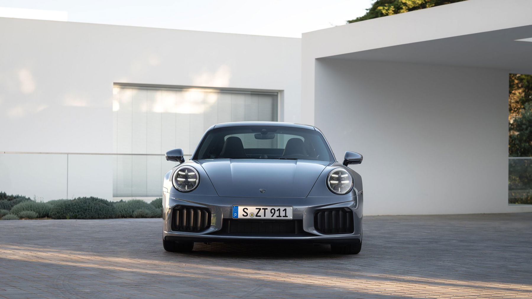 Porsche 992.2 Turbo S Coupe
Porsche 911 Turbo S (992.2) Coupe
Frontansicht