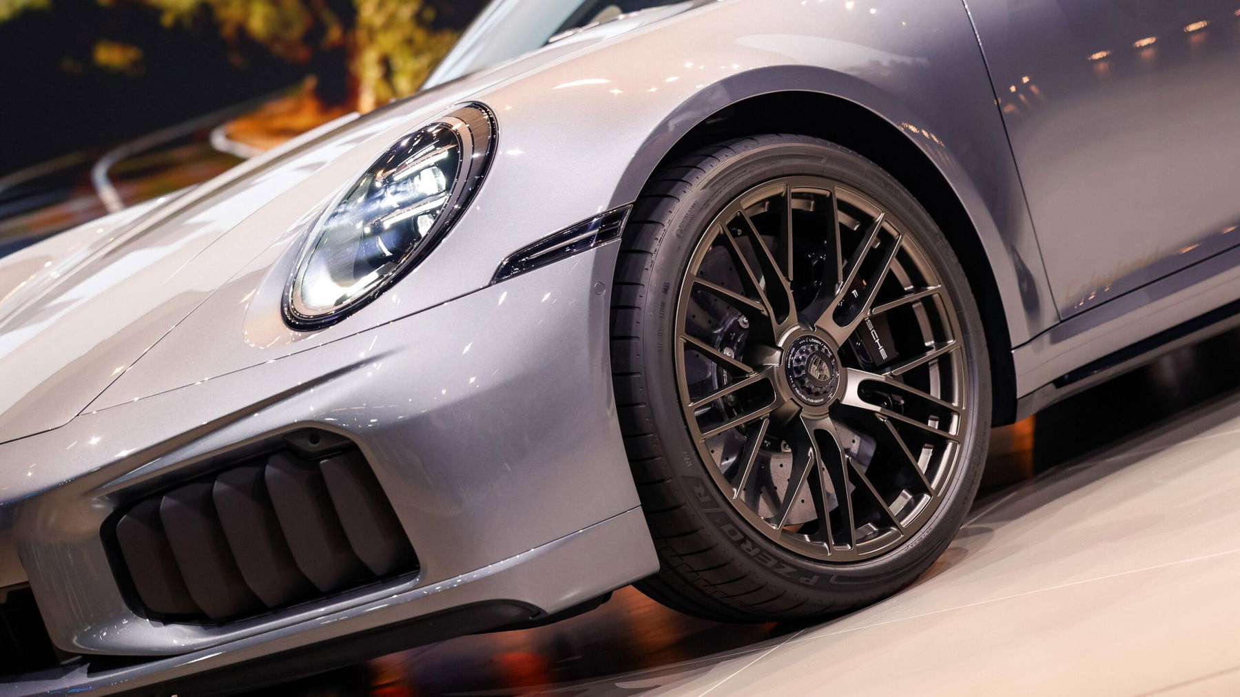 Porsche 992.2 Turbo S Coupe
Porsche 911 Turbo S (992.2) Coupe
Felgen Turbonit