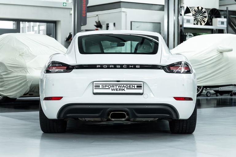 Porsche 718 Cayman