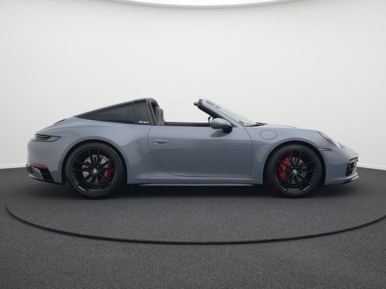 Porsche 992 Targa 4