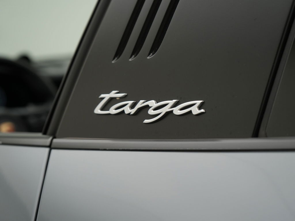 Porsche 992 Targa 4