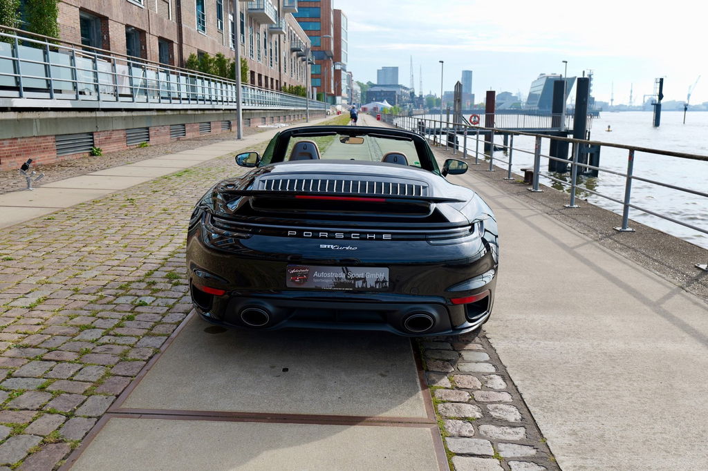 Porsche 992 Turbo