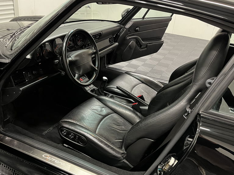 Porsche 993 Carrera 4S