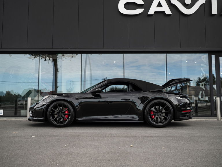 Porsche 992 Carrera 4S