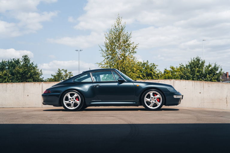 Porsche 993 Carrera 4S
