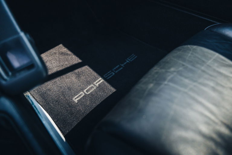 Porsche 993 Carrera 4S