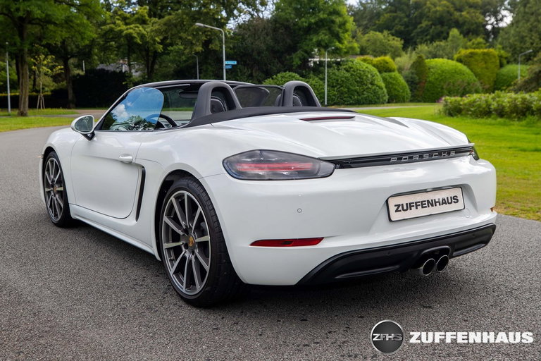 Porsche 718 Boxster