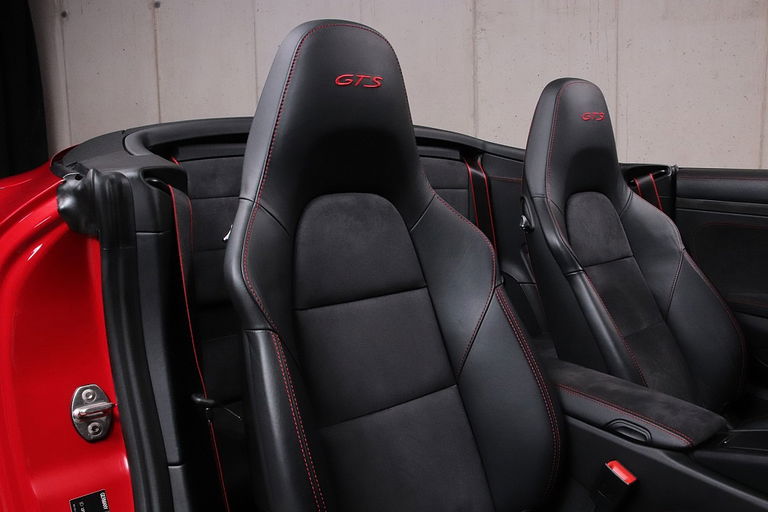 Porsche 991 Carrera GTS