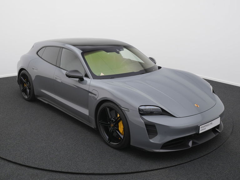 Porsche Taycan Turbo S Sport Turismo