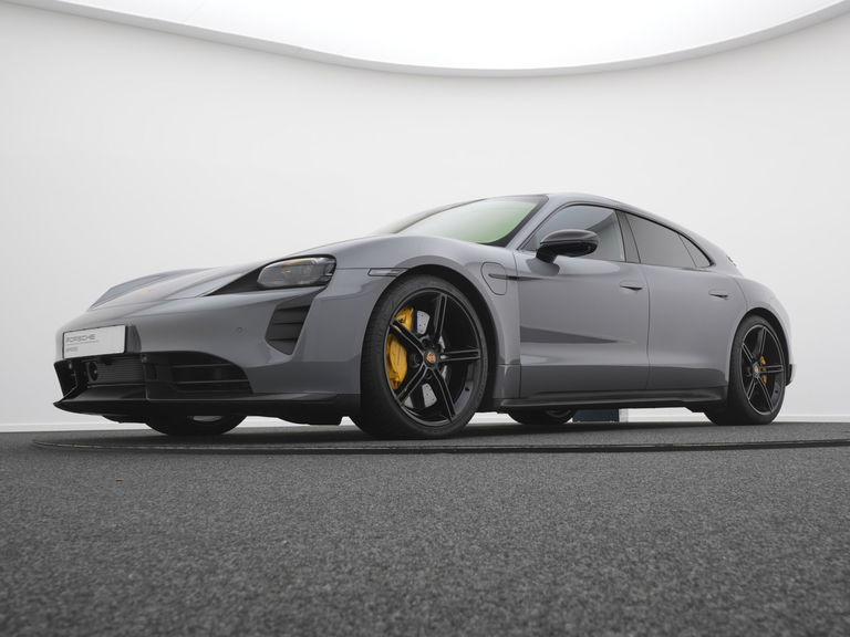 Porsche Taycan Turbo S Sport Turismo