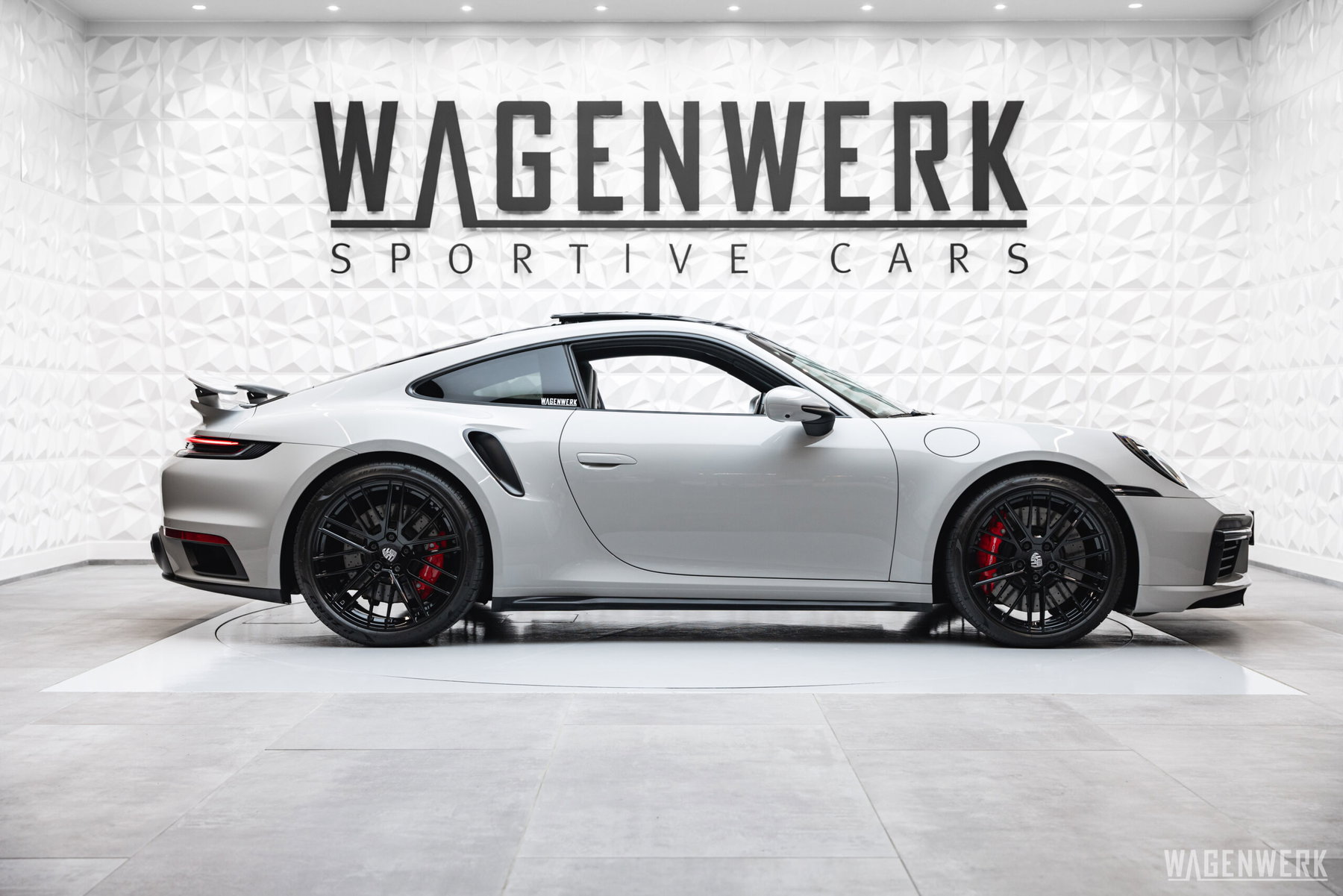 Porsche 992 Turbo 2020 - elferspot.com - Marketplace for Porsche