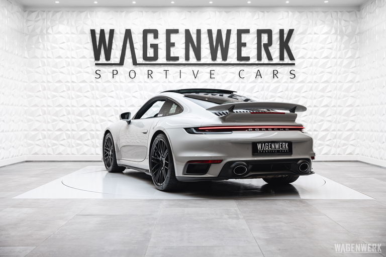 Porsche 992 Turbo
