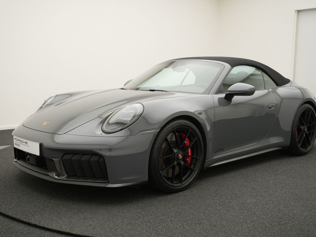 Porsche 992.2 Carrera 4 GTS