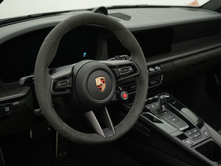 Porsche 992.2 Carrera 4 GTS