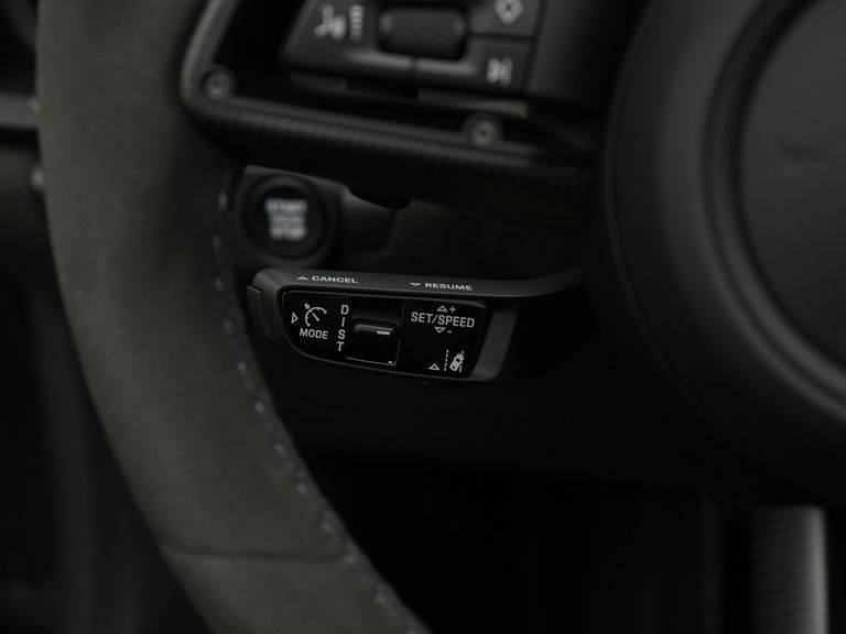 Porsche 992.2 Carrera 4 GTS