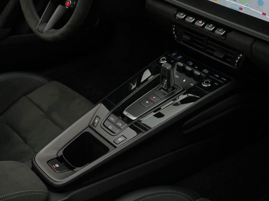 Porsche 992.2 Carrera 4 GTS