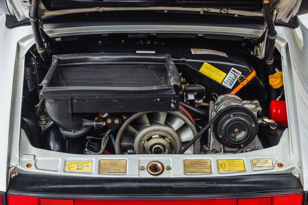 Porsche 911 Turbo 3.3 (US)