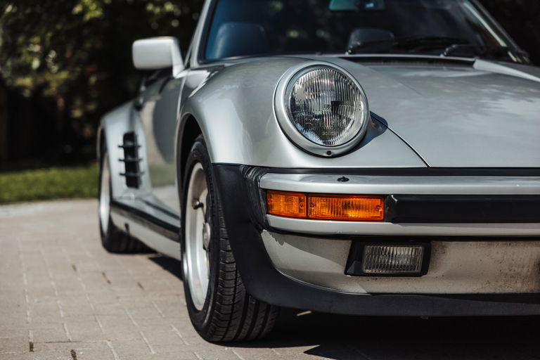 Porsche 911 Turbo 3.3 (US)