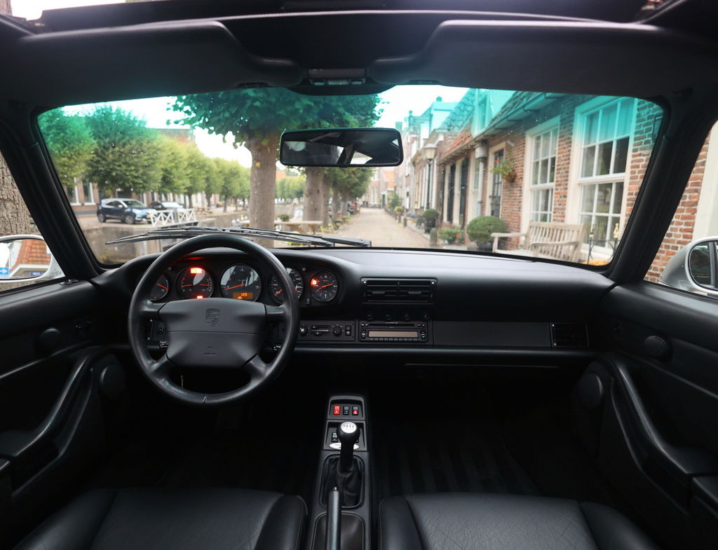 Porsche 993 Carrera 4S