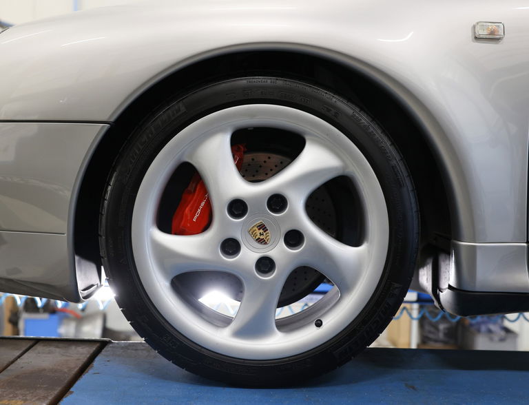 Porsche 993 Carrera 4S