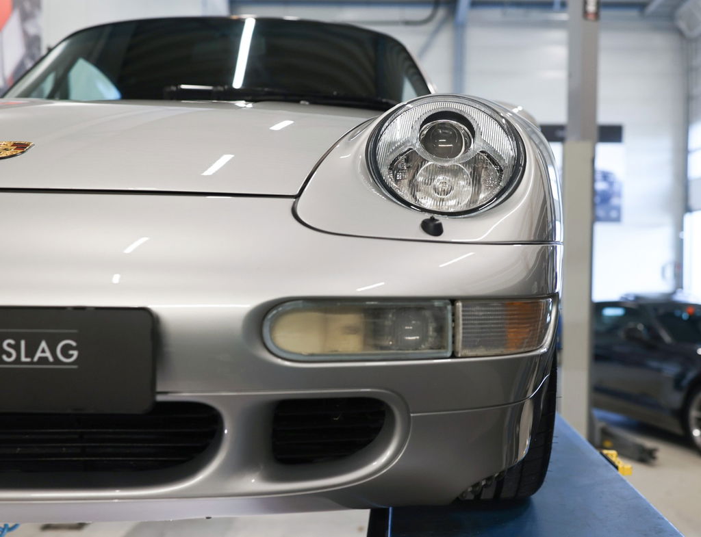 Porsche 993 Carrera 4S