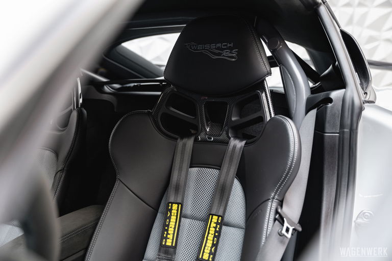 Porsche 718 Cayman GT4 RS