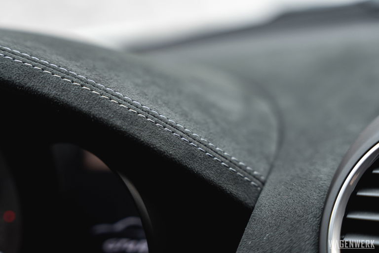 Porsche 718 Cayman GT4 RS