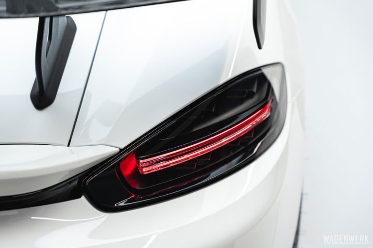 Porsche 718 Cayman GT4 RS