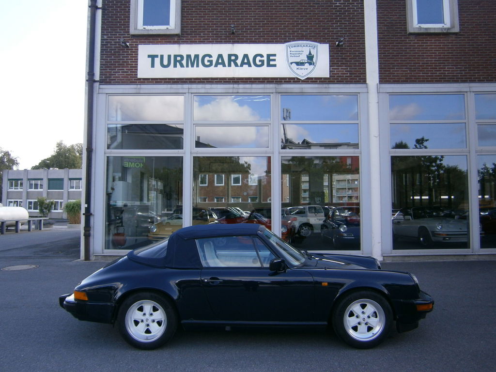Porsche 911 Carrera 3.2