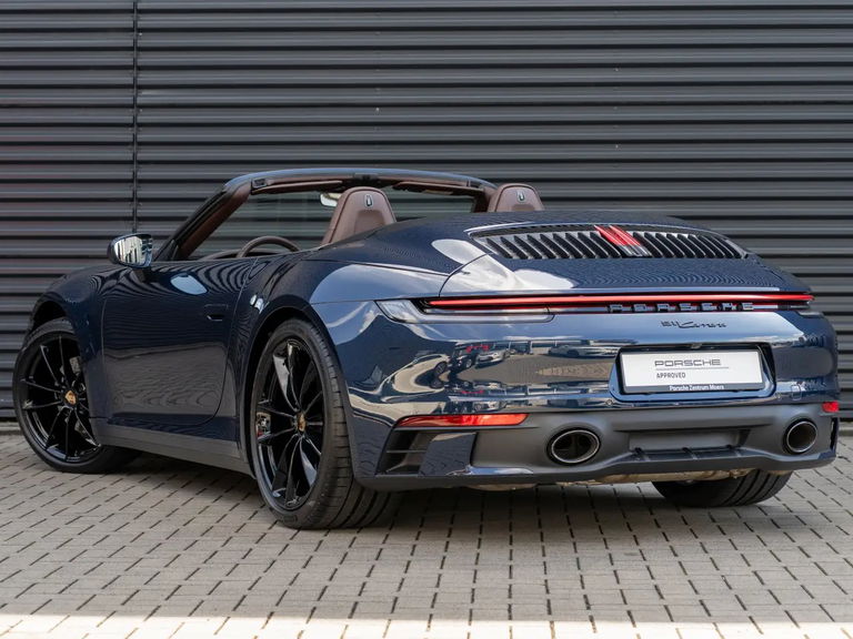 Porsche 992 Carrera