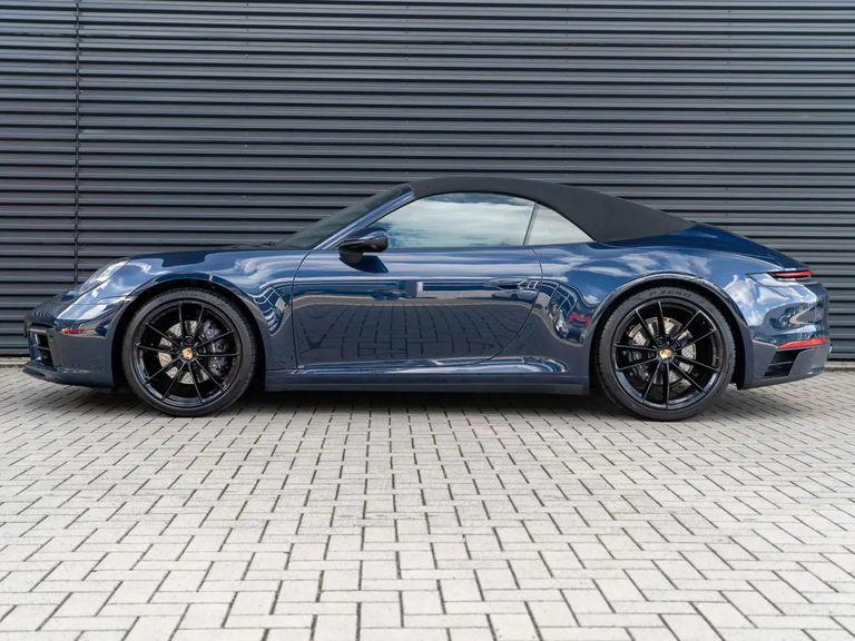 Porsche 992 Carrera