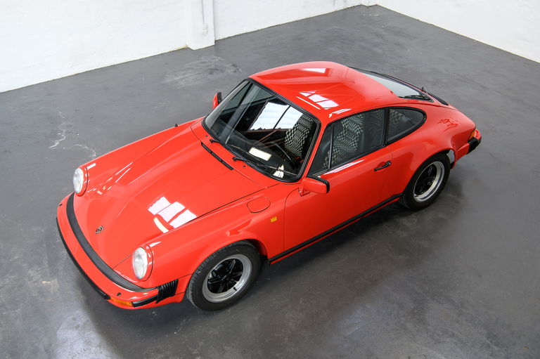 Porsche 911 Carrera 3.2