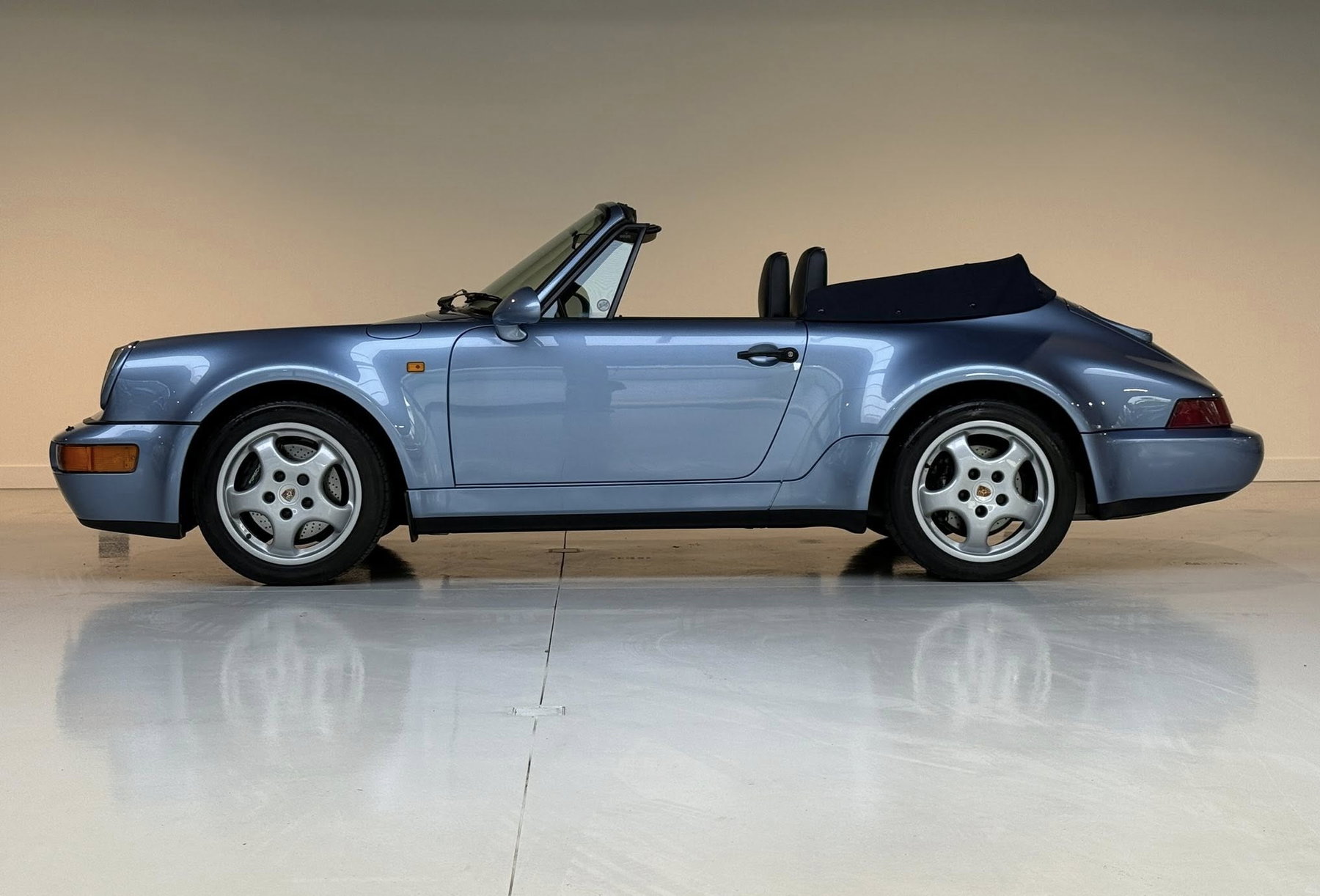 Porsche 964 Carrera 2 Cabrio WTL 1992 - elferspot.com
