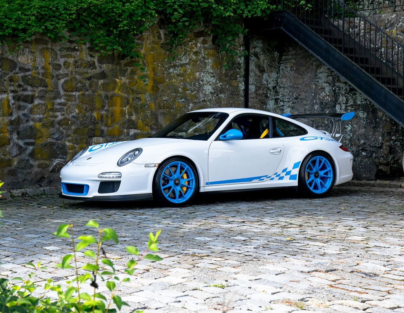 Porsche 997.2 GT3 RS 2011 - elferspot.com - Marketplace for