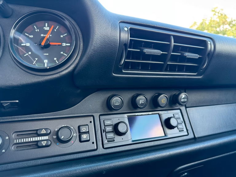 Porsche 964 Carrera 4