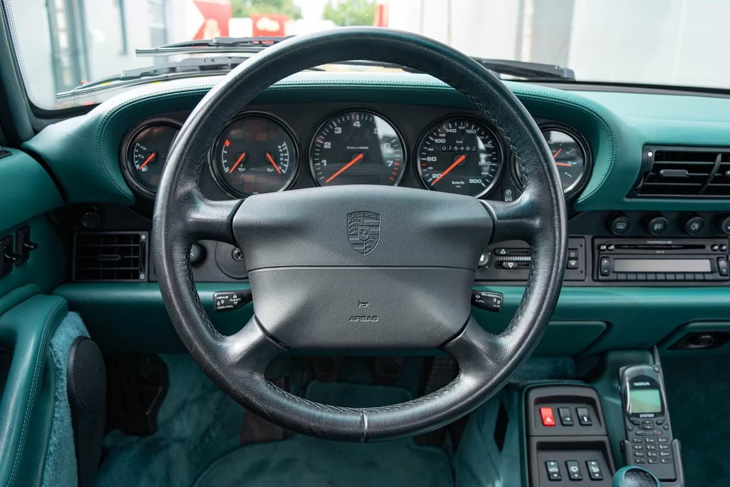 Porsche 993 Carrera 4S