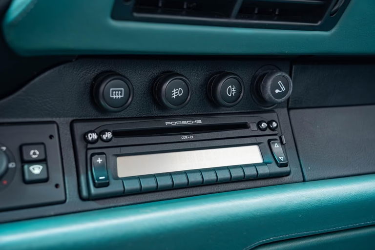 Porsche 993 Carrera 4S