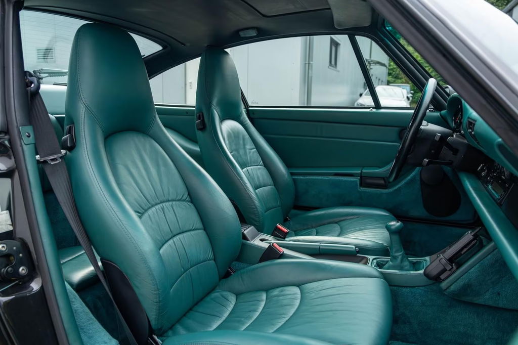 Porsche 993 Carrera 4S