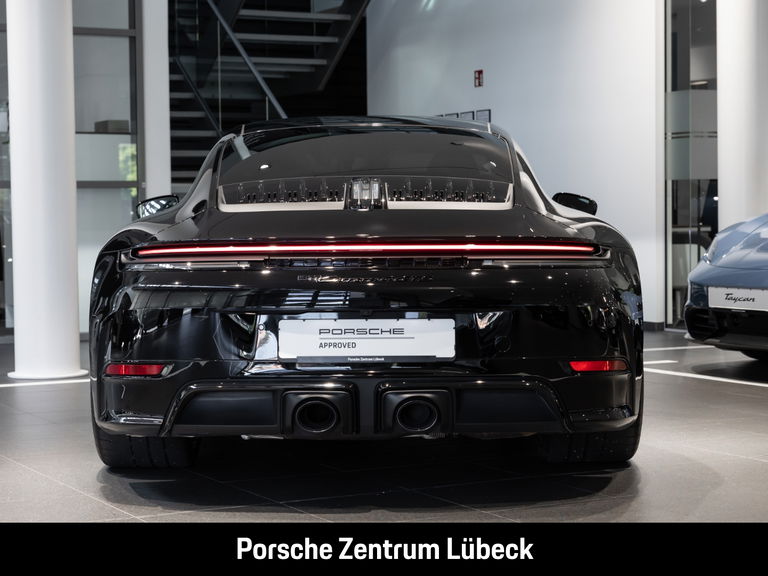 Porsche 992.2 Carrera 4 GTS