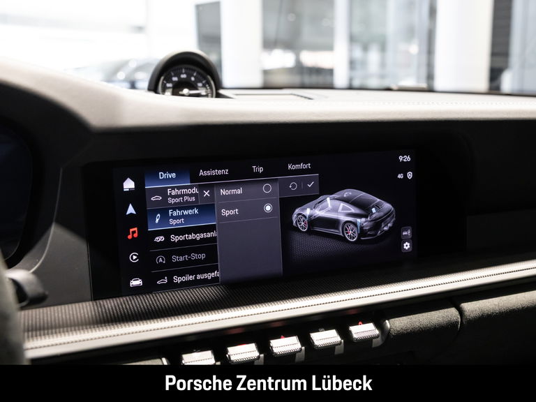 Porsche 992.2 Carrera 4 GTS