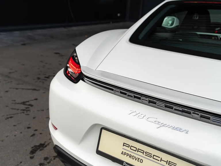 Porsche 718 Cayman