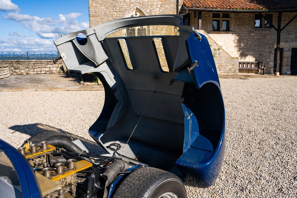 Porsche 906 Carrera 6