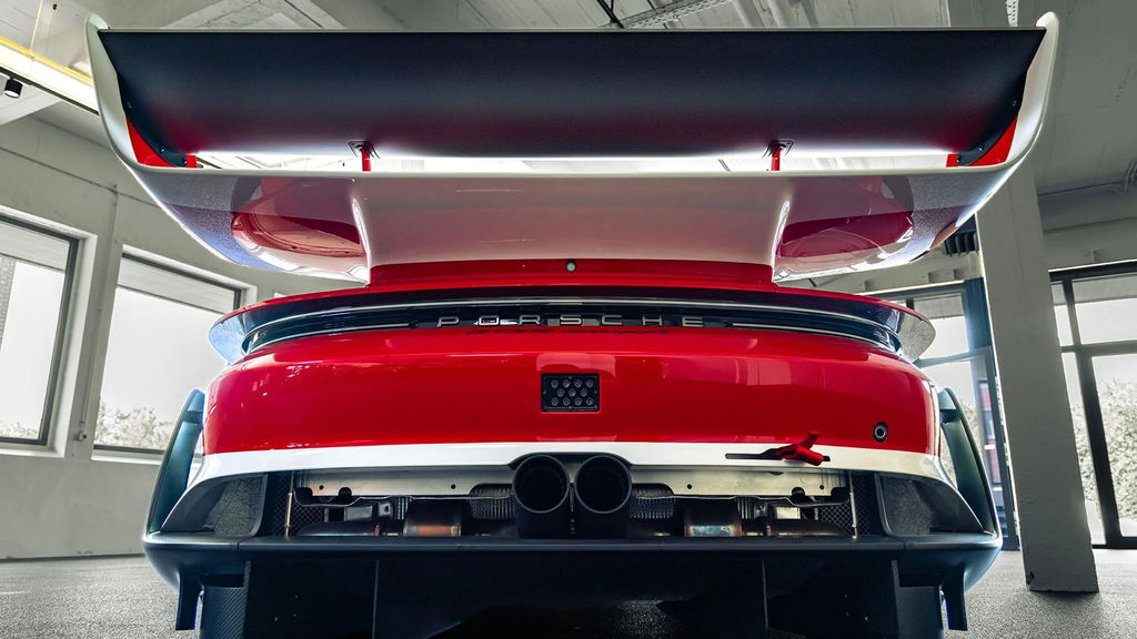 Porsche 911 GT3 R Rennsport