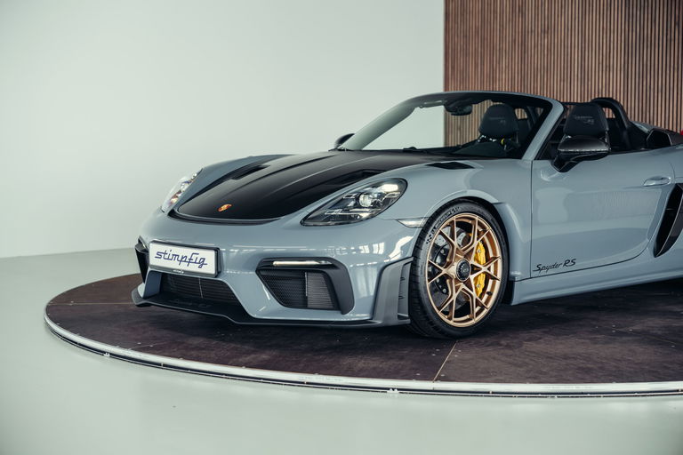 Porsche 718 Spyder RS