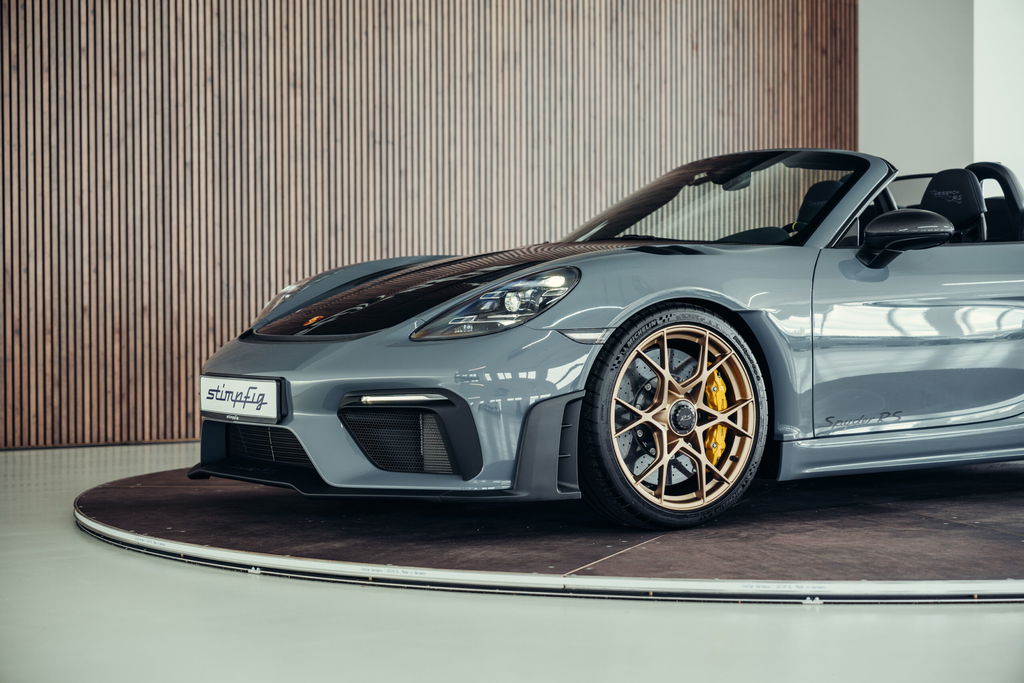Porsche 718 Spyder RS