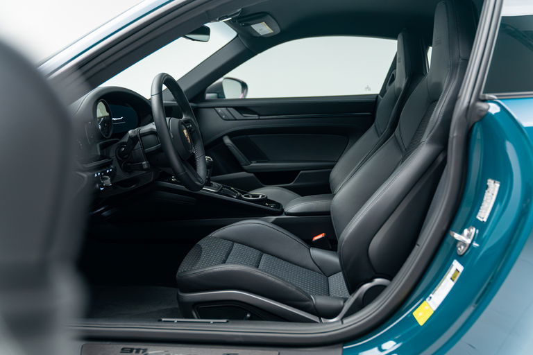 Porsche 992 Carrera T